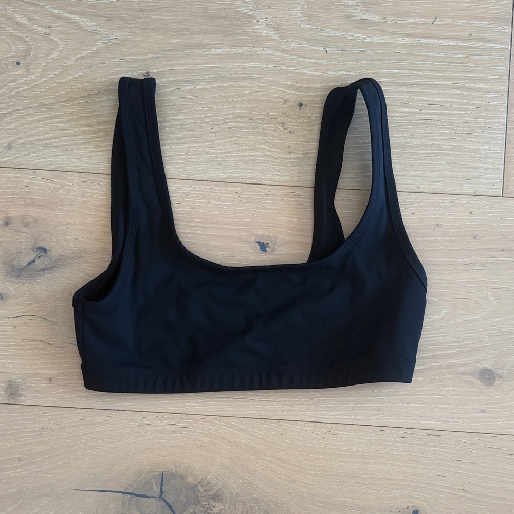 VEHLA Black Scoop Wireless Sports Bralette